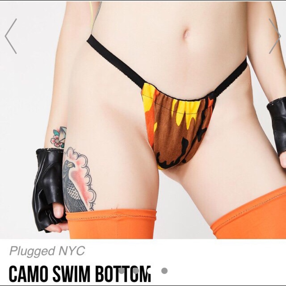 Camo bikini bottom